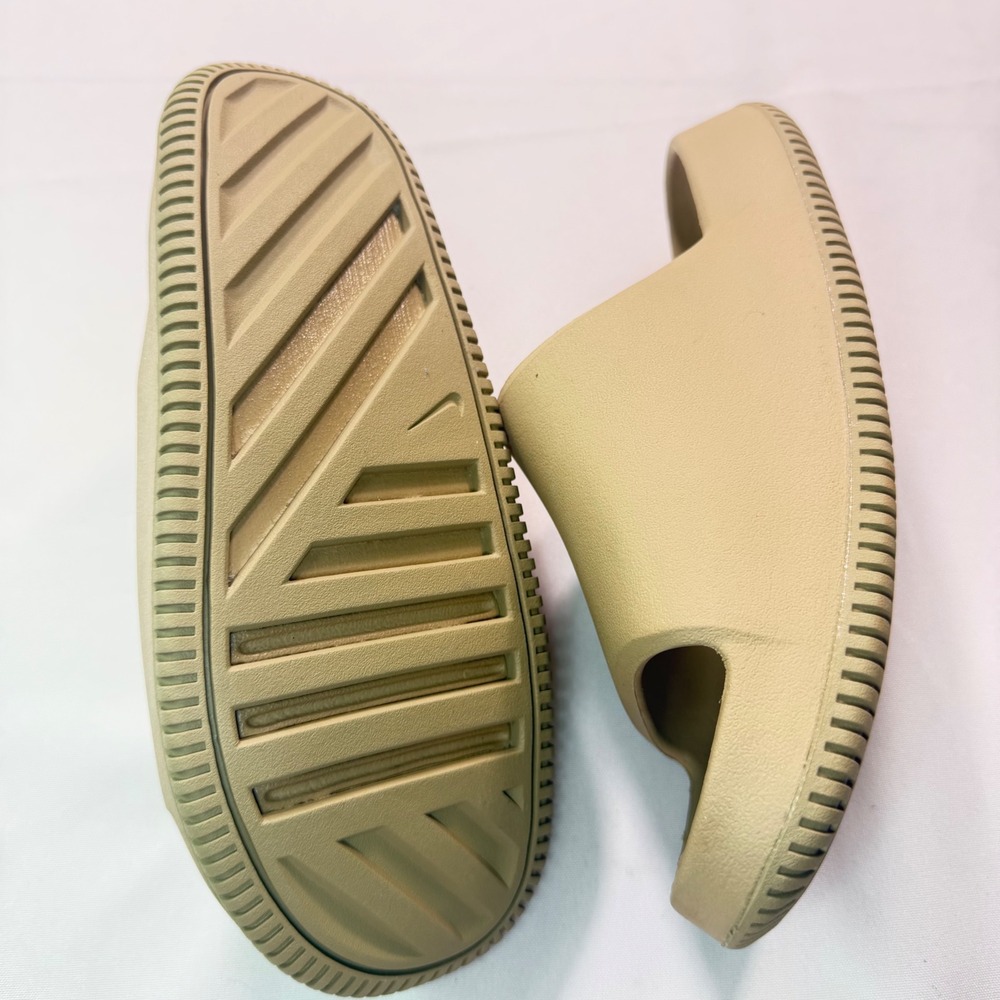 Nike Calm Slide Sesame Tan Kids Foam Sandals size 6Y women size 7 - Picture 4 of 7